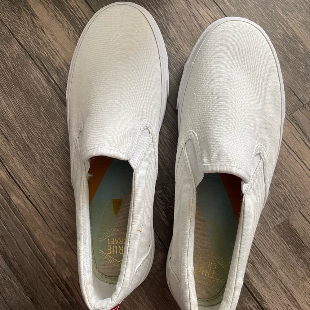 BNWB True Craft Slip Ons - Picture 2 of 4